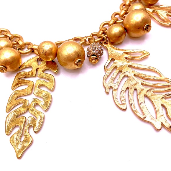 Vintage CANVAS Gold Tone Leaf Charm Necklace 16” With 3” Extender - Picture 2 of 4